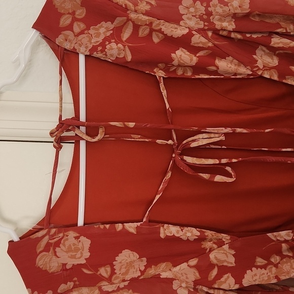 Pink Lily Open Back Orange Floral Mini Dress. Sz Small - Picture 7 of 9